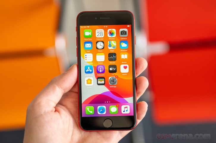 کامل و تخصصی گوشی آیفون SE 2020 iPhone SE 2020 68