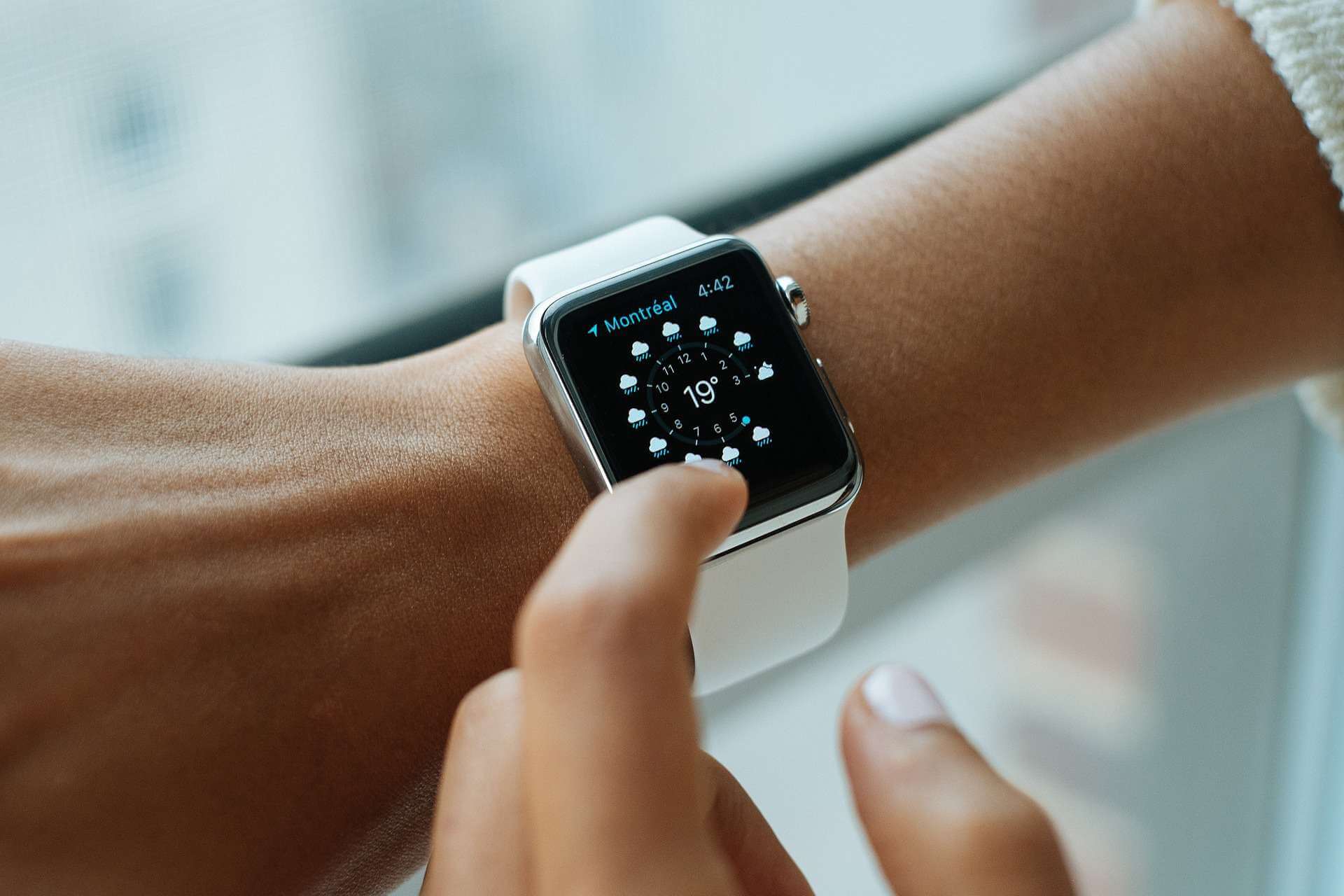 چطور بدون فورس تاچ اپل واچ از این ساعت هوشمند استفاده کنیم؟