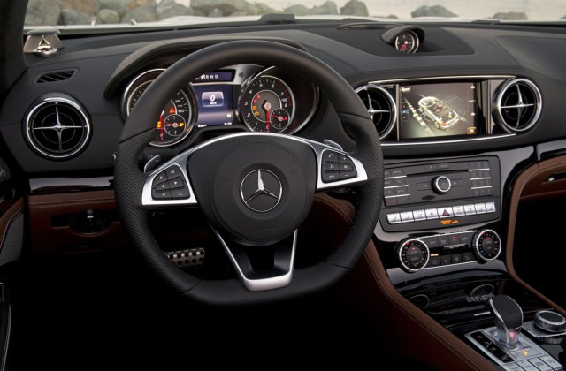 Mercedes 16C153 045 source Cropped