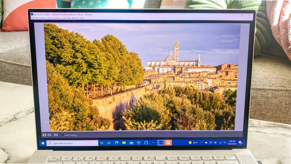 لپ تاپ Dell XPS 15 OLED