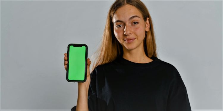 ۴ نرم افزار برای ادیت صفحه سبز برای گوشی‌های هوشمند شما