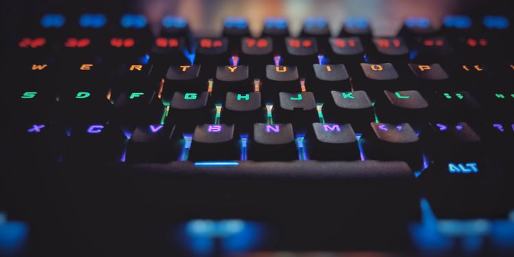 mechanical keyboard up close feature image