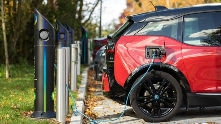 قوی ترین باتری خودروی برقی با 10 دقیقه شارژ برای 400 کیلومتر