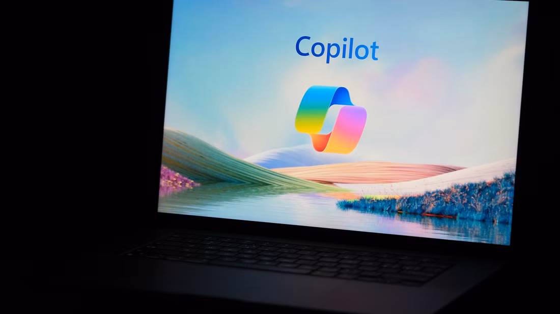 چرا Copilot هنوز هم ارزش استفاده دارد؟