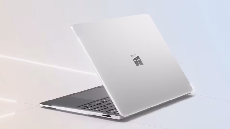 مایکروسافت سرفیس لپ تاپ 5G با پردازنده Intel Core Ultra Series 2 معرفی شد