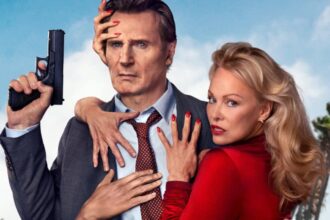 بررسی فیلم The Naked Gun کمدی پر از شوخی و خنده