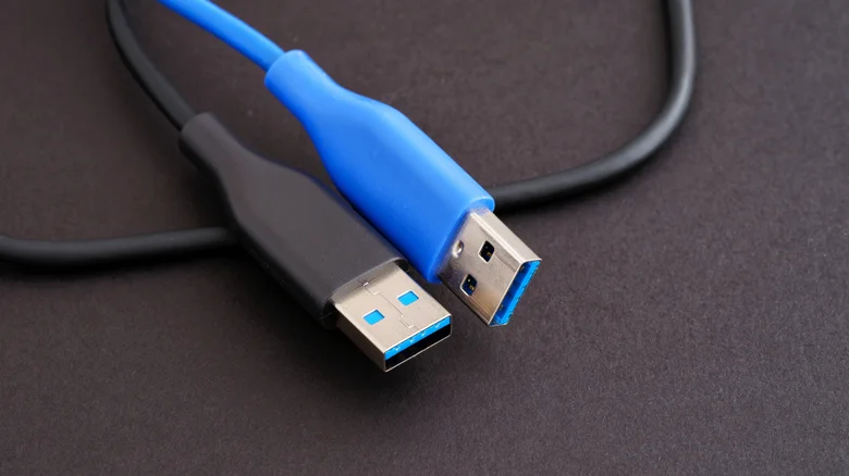 چرا بعضی کابل های USB خیلی گران تر هستند؟ 3 چرا بعضی کابل های USB خیلی گران تر هستند؟2 -